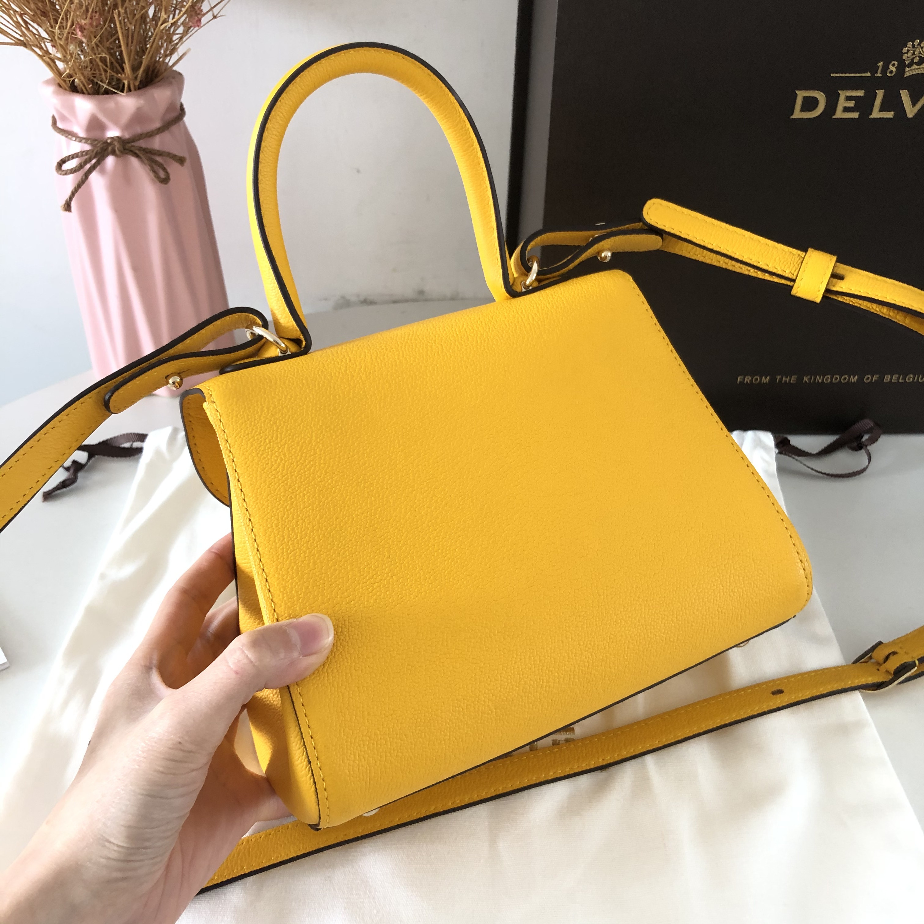 델보 브리앙 엘로우 미니 토트백